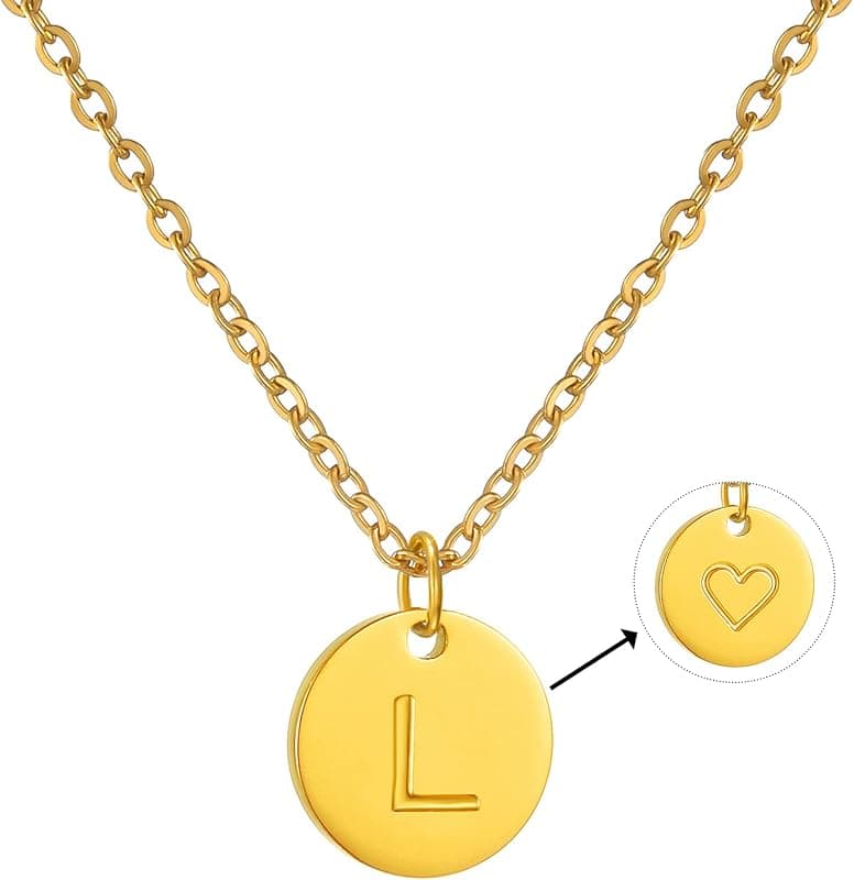 Collier initiale dorée avec pendentif cœur