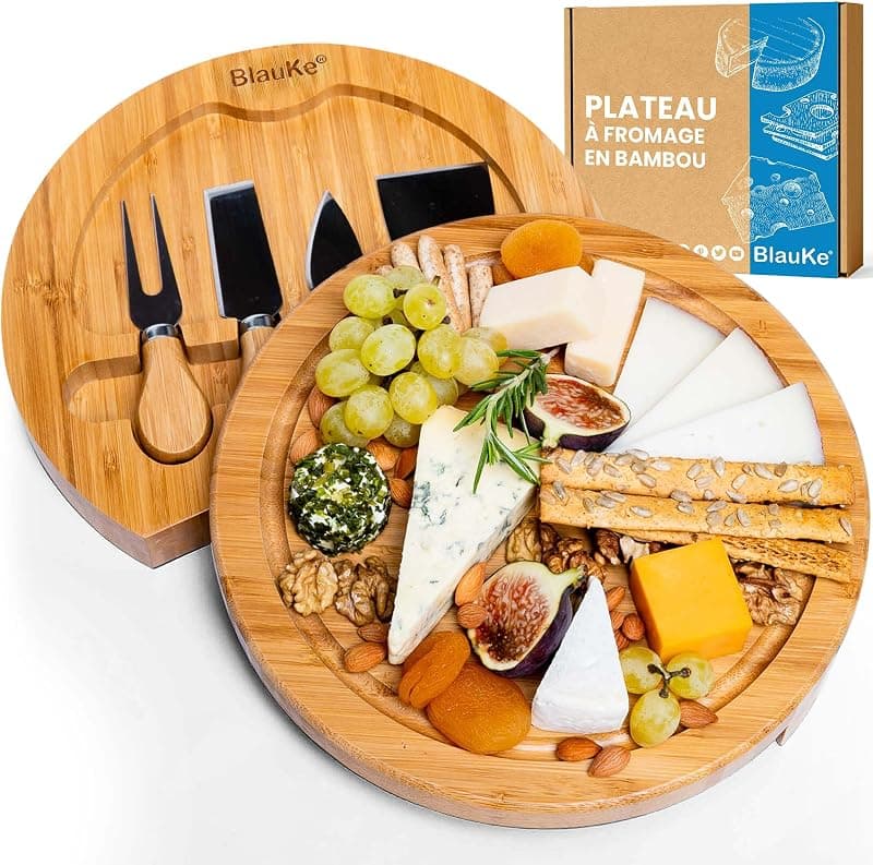 Planche apéro en bambou avec couteaux à fromage