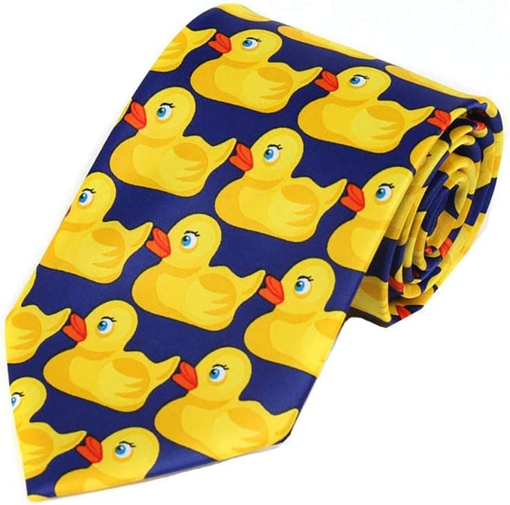 Cravate motif canards jaunes, clin d'œil à Barney Stinson