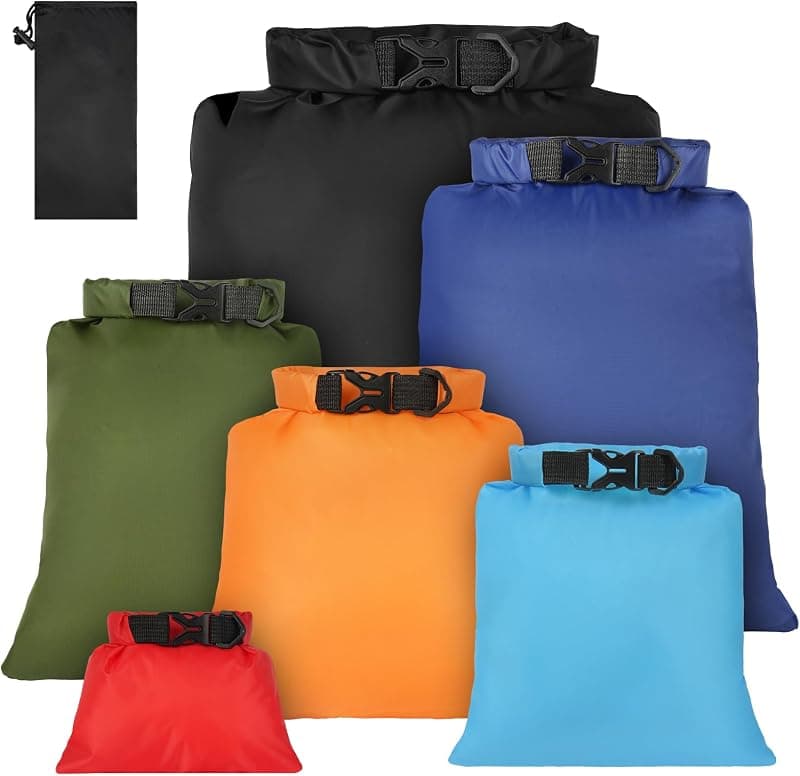 Set de 6 sacs étanches colorés 1,5 à 8 litres