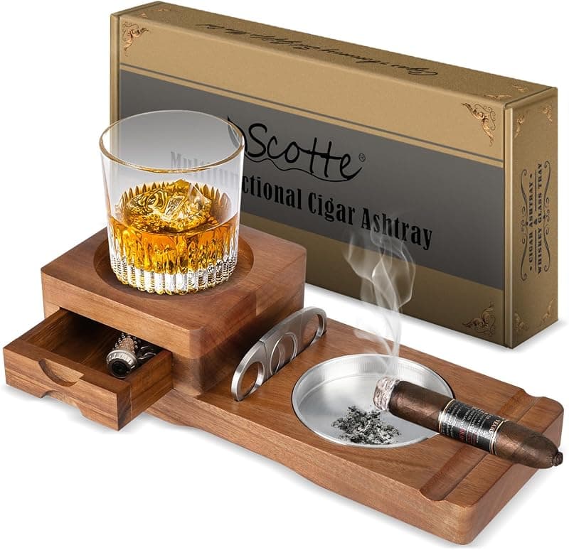 Plateau en bois avec cendrier et coupe-cigares