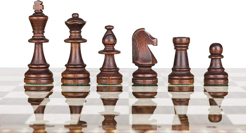 Pièces d'échecs Staunton n°6 de tournoi lestées et feutrées